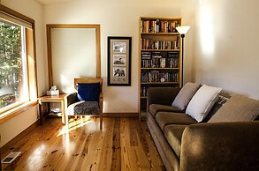 Mt Baker Rim Cabin 70 A pet Friendly Vacation Home With a hot tub and 