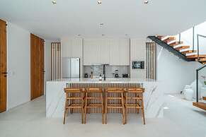 Villa Janoor by GORO