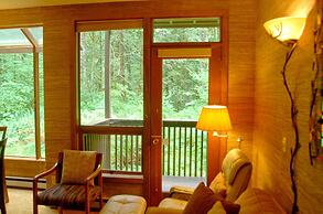 Snowater Condo #84 - Large Condo With Private Sauna and Soaker tub