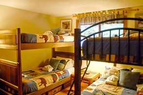 Snowater Condo #84 - Large Condo With Private Sauna and Soaker tub