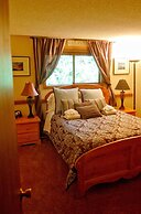 Snowater Condo #84 - Large Condo With Private Sauna and Soaker tub