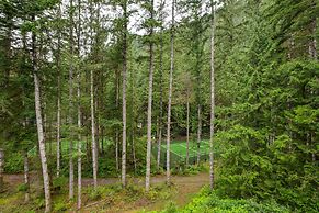 Snowater Condo #85 - Deluxe two Story Condo!