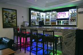 DCM Hotel and Suites