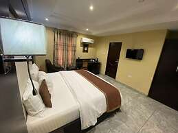 DCM Hotel and Suites