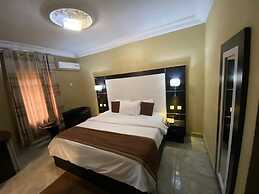 DCM Hotel and Suites
