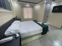 HOTEL MAGISTRAL SUITER