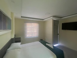 HOTEL MAGISTRAL SUITER
