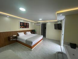 HOTEL MAGISTRAL SUITER