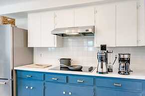 4 2 wow 180 Lake Views hot tub Pickleball Tennis POA Court EV Charger 