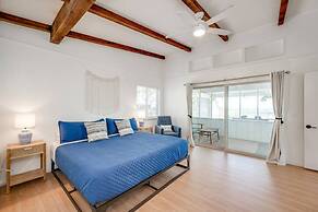 4 2 wow 180 Lake Views hot tub Pickleball Tennis POA Court EV Charger 