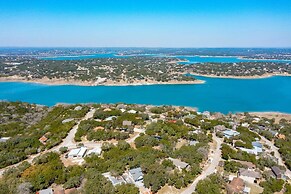 4 2 wow 180 Lake Views hot tub Pickleball Tennis POA Court EV Charger 