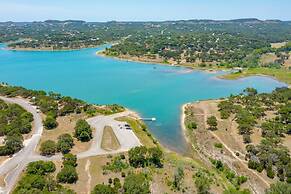 4 2 wow 180 Lake Views hot tub Pickleball Tennis POA Court EV Charger 