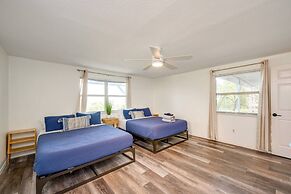 4 2 wow 180 Lake Views hot tub Pickleball Tennis POA Court EV Charger 