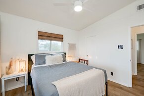 4 3 two King Beds Perfect Sunset Lake Views Pickleball Fire pit Lvl2 E