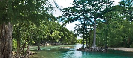 4 3 two King Beds Perfect Sunset Lake Views Pickleball Fire pit Lvl2 E