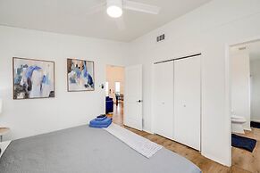 4 3 two King Beds Perfect Sunset Lake Views Pickleball Fire pit Lvl2 E