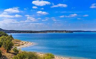 4 3 two King Beds Perfect Sunset Lake Views Pickleball Fire pit Lvl2 E