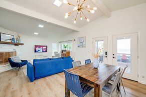 4 3 two King Beds Perfect Sunset Lake Views Pickleball Fire pit Lvl2 E