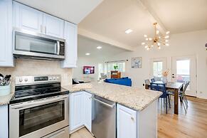 4 3 two King Beds Perfect Sunset Lake Views Pickleball Fire pit Lvl2 E