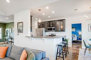 4 2 Firepit hot tub Scenic Views L2 EV Charger