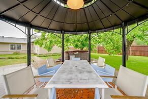 5 2 two Kings hot tub Firepit 16min to Wine Trail Nearby Pickleball Co