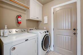 4bed 3bath Close2a M Santa s Wonderland Hospital L2 EV