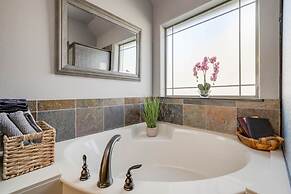 4bed 3bath Close2a M Santa s Wonderland Hospital L2 EV