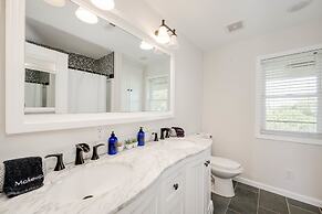 5 King 3 5b Firepit Nearby Pickleball Opens Feb 25 Lvl2 EV Charger Poo