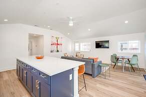 Modern 3 2 two Kings hot tub Fire pit 16min to Wine Trail Nearby Pickl