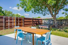 Modern 3 2 two Kings hot tub Fire pit 16min to Wine Trail Nearby Pickl