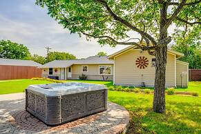 8b 4b Nearby Pool Blanco Wine Trail Town sq