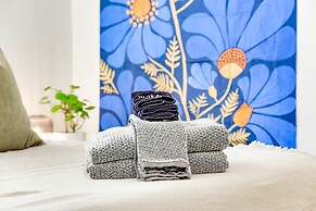 8b 4b Nearby Pool Blanco Wine Trail Town sq