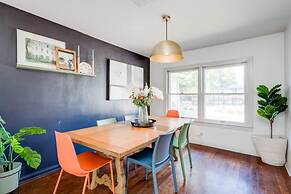 8b 4b Nearby Pool Blanco Wine Trail Town sq