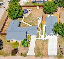 8b 4b Nearby Pool Blanco Wine Trail Town sq