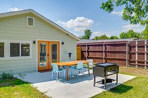 8b 4b Nearby Pool Blanco Wine Trail Town sq