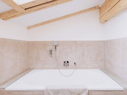 Kohlis Alpine Home by we rent