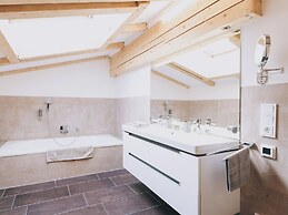 Kohlis Alpine Home by we rent