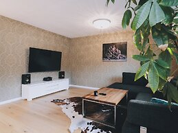 Kohlis Alpine Home by we rent