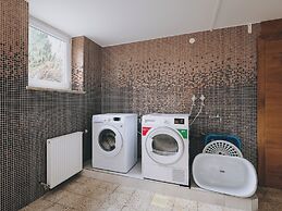 Kohlis Alpine Home by we rent