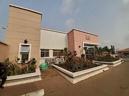 Purple Hills Hotel