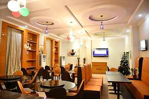 Purple Hills Hotel