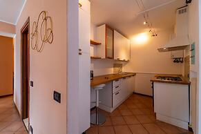 Lakefront Retreat by Wonderful Italy