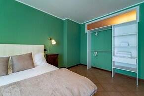 Lakefront Retreat by Wonderful Italy