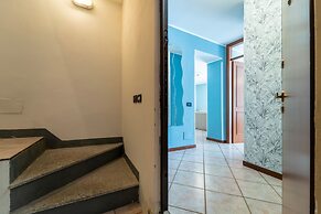 Lakefront Retreat by Wonderful Italy