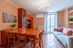 Lakefront Retreat by Wonderful Italy