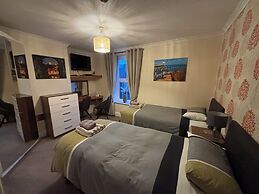 The Lansbury - Whitby