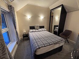 The Lansbury - Whitby