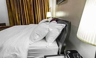 Royal Garden Hotel