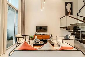 Serenity Sky Suites in Distrist 3