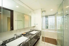 Serenity Sky Suites in Distrist 3